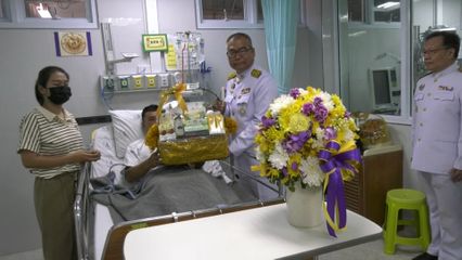 พระบาทสมเด็จพระเจ้าอยู่หัว ทรงพระกรุณาโปรดเกล้าโปรดกระหม่อมให้ผู้ว่าราชการจังหวัดอุบลราชธานี ไปเยี่ยมและให้กำลังใจกำลังพลที่ได้รับบาดเจ็บจากสถานการณ์ความไม่สงบในพื้นที่จังหวัดชายแดนไทย-กัมพูชา พร้อมกับทรงรับผู้บาดเจ็บทั้งหมดไว้เป็นคนไข้ในพระบรมราชานุเคราะห์