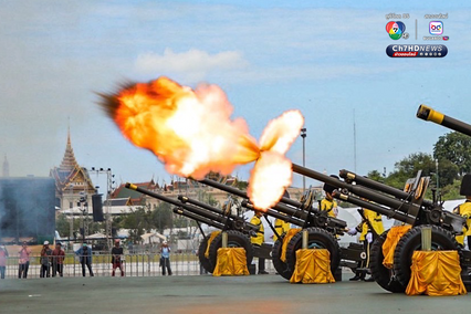 กองทัพบก ยิงสลุตหลวง 21 นัด เฉลิมพระเกียรติ “พระบรมราชชนนีพันปีหลวง”