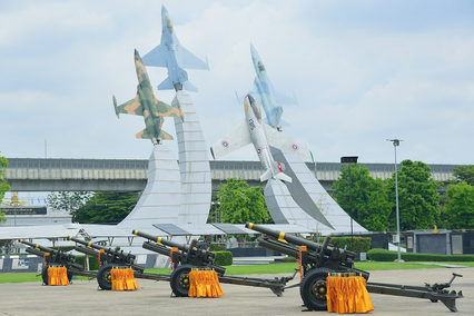 ทัพฟ้า ยิงสลุตหลวง เฉลิมพระเกียรติ พระบรมราชชนนีพันปีหลวง เนื่องในโอกาสวันเฉลิมพระชนมพรรษา
