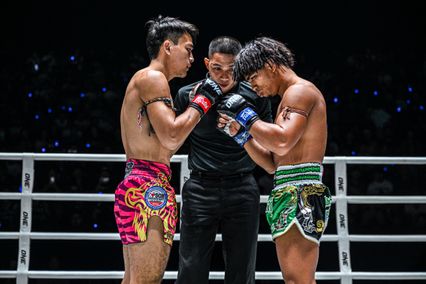 ONE Championship : สุริยันต์เล็ก พ.เย็นยิ่ง ล็อกเป้าแก้มือ จ้าวเสือใหญ่ ม.กรุงเทพธนบุรี