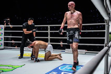 ONE ลุมพินี : ยอดเหล็กเพชร อ.อัจฉริยะ บดชนะ ป้อมเพชร พานทองยิม ศึก ONE ลุมพินี 120