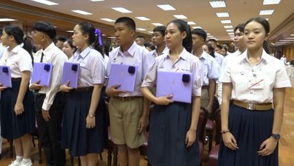 สมเด็จพระกนิษฐาธิราชเจ้า กรมสมเด็จพระเทพรัตนราชสุดา ฯ สยามบรมราชกุมารี พระราชทานพระราชวโรกาสให้ คณะบุคคลต่าง ๆ เฝ้าทูลละอองพระบาท