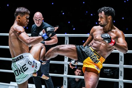 ONE ลุมพินี : กุหลาบดำ สจ.เปี๊ยกอุทัย ไล่อัดทุบแต้ม ฟิลิปเป โลโบ ศึก ONE ลุมพินี 123