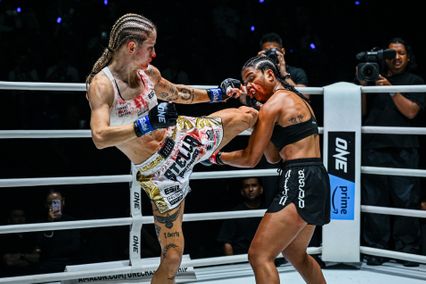 ONE Championship : สเตลลา เฮเมตซ์เบอร์เกอร์ คว้าเข็มขัดมวยไทย รุ่นสตรอว์เวต, “ชาโด้-แรมโบ้เล็ก” ควงแขนเก็บชัยสวย