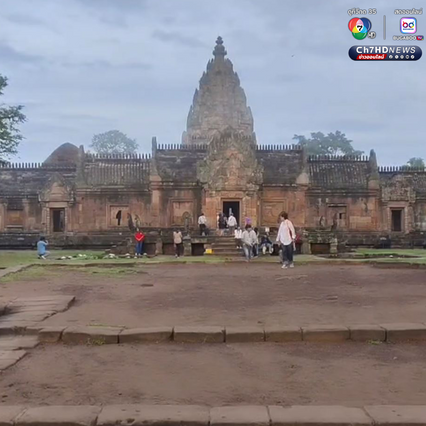 นทท. รอนาน 3 วัน ได้ชมพระอาทิตย์ขึ้นตรง 15 ช่องประตู