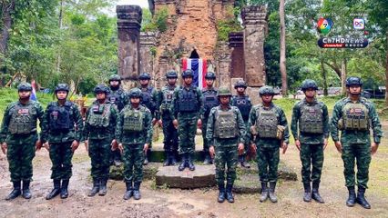 ประดับยศทหารกล้า กลางสนามรบชายแดนไทย-กัมพูชา