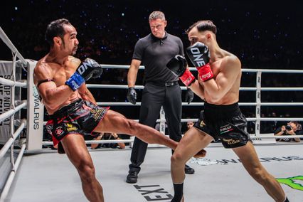 ONE Championship : สามเอ ไก่ย่างห้าดาว ซูฮก พระจันทร์ฉาย พีเค.แสนชัย ฟันธงรั้งเข็มขัด โจนาธาน ดิ เบลลา