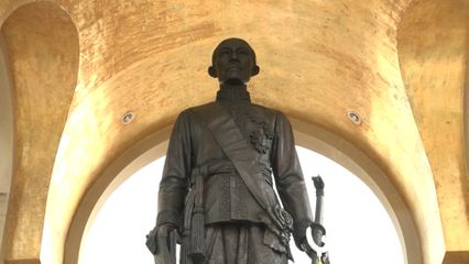 พระวรวงศ์เธอ พระองค์เจ้าเฉลิมศึกยุคล เสด็จแทนพระองค์ไปทรงวางพวงมาลาถวายราชสักการะพระบาทสมเด็จพระจอมเกล้าเจ้าอยู่หัว พระสยามเทวมหามกุฏวิทยมหาราช เนื่องในวันที่ระลึกคล้ายวันสวรรคต