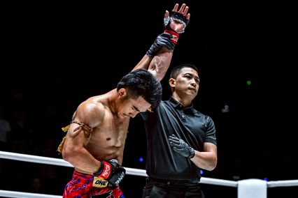 ONE ลุมพินี : วรพล ลูกเจ้าพ่อโรงต้ม ปิดเกมไว “ก้องกุลา”, “พาร์แฮม” อัดน็อก “ไทสัน” ศึก ONE ลุมพินี 127