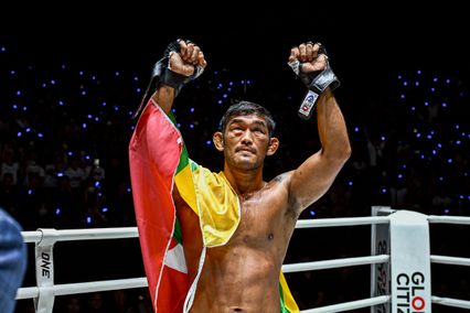ONE Championship : โจนาธาน ดิ เบลลา สางแค้น “พระจันทร์ฉาย” รวบบัลลังก์คิกบ็อกซิ่ง รุ่นสตรอว์เวต
