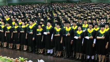 สมเด็จพระเจ้าน้องนางเธอ เจ้าฟ้าจุฬาภรณวลัยลักษณ์ อัครราชกุมารี กรมพระศรีสวางควัฒน วรขัตติยราชนารี เสด็จแทนพระองค์ไปพระราชทานปริญญาบัตรแก่ผู้สำเร็จการศึกษา จากมหาวิทยาลัยเกษตรศาสตร์ ประจำปีการศึกษา 2567 เป็นวันแรก 
