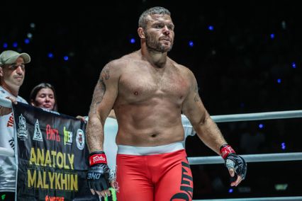 ONE Championship : อนาโตลี มาลีคิน ลั่นแกร่งขึ้นหลังถูก รุง รุง ยัดแพ้แรก