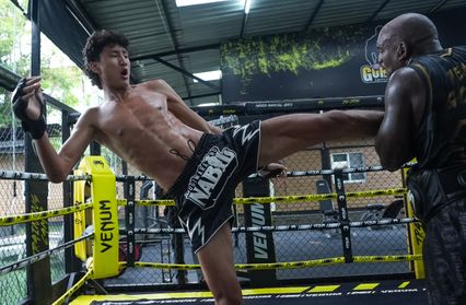 ONE Championship : นาบิล อานาน อวดหุ่นฟิตพร้อมดวล โจนาธาน แฮ็กเกอร์ตี ศึก ONE 173