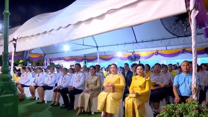 พระบาทสมเด็จพระเจ้าอยู่หัว และสมเด็จพระนางเจ้า ฯ พระบรมราชินี เสด็จพระราชดำเนินไปในการพระราชพิธีทรงบำเพ็ญพระราชกุศลถวายผ้าพระกฐิน ณ วัดบวรนิเวศวิหาร และวัดสุทัศนเทพวราราม