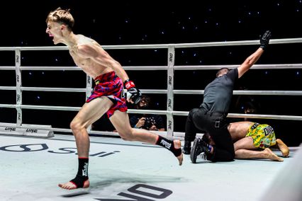 ONE ลุมพินี : เต็งหนึ่ง แฟร์เท็กซ์ ชนะแต้มเดือด ทุน มิน ออง ในศึก ONE ลุมพินี 129