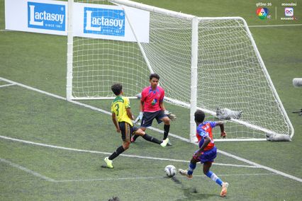 ประมวลภาพ ฟุตบอลนักเรียน 7 คน แชมป์กีฬา 7HD 2025 | 19 ต.ค. 2568