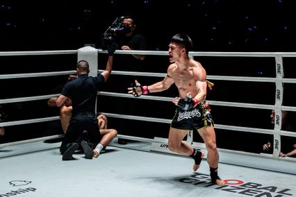 ONE Championship : แรมโบ้เล็ก ฉ.อจลบุญ จากนักกีฬา ONE ลุมพินี สู่ตัวท็อปมวยไทย