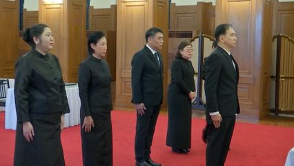 คณะผู้บริหารช่อง 7HD เข้าถวายสักการะและลงนามแสดงความอาลัย พระพันปีหลวง