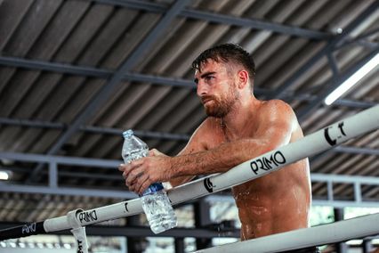 ONE Championship : โจนาธาน แฮ็กเกอร์ตี โชว์หลักฐานอาการเจ็บ เหตุถอนชก นาบิล อานาน ศึก ONE 173