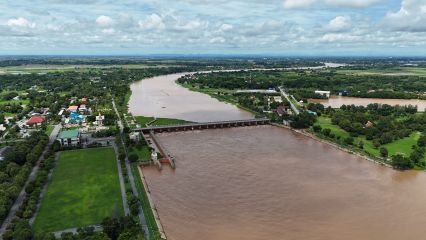 น้ำเหนือขึ้นต่อเนื่อง เขื่อนเจ้าพระยาปรับการระบายเพิ่ม
