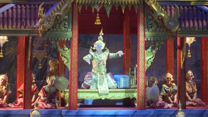 สมเด็จพระเจ้าลูกเธอ เจ้าฟ้าสิริวัณณวรี นารีรัตนราชกัญญา ทอดพระเนตรการแสดงโขนมูลนิธิส่งเสริมศิลปาชีพฯ เรื่อง "รามเกียรติ์" ตอน "สัตยาพาลี"