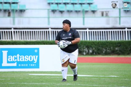 ประมวลภาพ ฟุตบอลนัดพิเศษ : รวมตัวตึง กระแสดัง แชมป์กีฬา 7HD 2-0 กสศ.