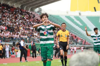 ได้แล้วคู่ชิงชนะเลิศ ศึก “ฟุตบอลนักเรียน 7 คน แชมป์กีฬา 7HD แชมเปียน คัพ 2025” “รร.หมอนทองวิทยา” ตัดเชือก “รร.อบจ.ชัยนาท” เสาร์ที่ 8 พ.ย.นี้ “ช่อง 7HD” ยิงสดจากสนามศุภชลาศัย