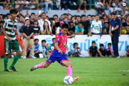 ประมวลภาพ ฟุตบอล แชมป์กีฬา 7HD 2025 : หมอนทองวิทยา 1-2 องค์การบริหารส่วนจังหวัดชัยนาท