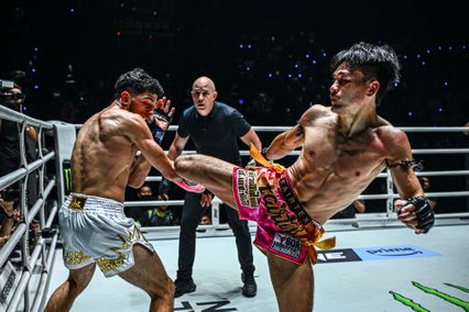 ONE ลุมพินี : สามเอ ไก่ย่างห้าดาว นัดดวล จ้าวเสือใหญ่ ม.กรุงเทพธนบุรี ศึก ONE ลุมพินี 137