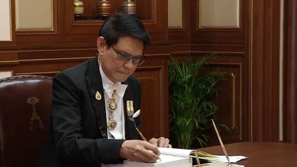 หน่วยงาน คณะบุคคล และประชาชน ไปกราบถวายบังคมพระบรมศพ สมเด็จพระนางเจ้าสิริกิติ์ พระบรมราชินีนาถ พระบรมราชชนนีพันปีหลวง ด้วยสำนึกในพระมหากรุณาธิคุณอย่างหาที่สุดมิได้