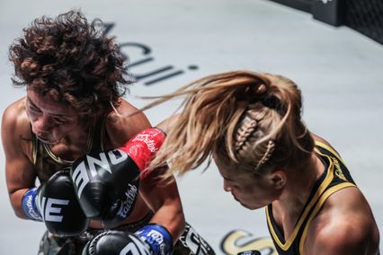 ONE Championship : ซุปเปอร์บอน ซุปเปอร์บอนเทรนนิงแคมป์ ดับซ่า มาซาอากิ โนอิริ รวบเข็มขัดคิกบ็อกซิ่ง รุ่นเฟเธอร์เวต