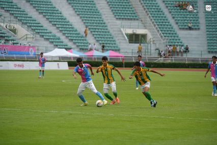 ประมวลภาพฟุตบอลจตุรมิตรสามัคคี ครั้งที่ 31 : เทพศิรินทร์ 3-1 สวนกุหลาบวิทยาลัย