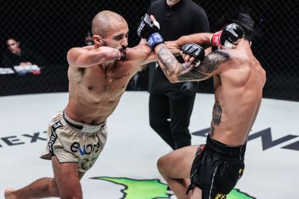 ONE Championship : เสือคิม สจ.โต้งปราจีน ซูฮกหัวใจนักสู้ เจก พีค็อก