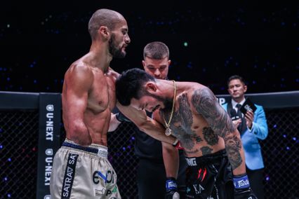 ONE Championship : เจก พีค็อก รับเป็นเกียรติได้ชกกับ เสือคิม สจ.โต้งปราจีน