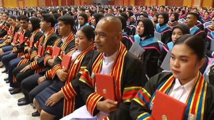 องคมนตรี เป็นผู้แทนพระองค์ ไปในพิธีพระราชทานปริญญาบัตรแก่ผู้สำเร็จการศึกษาจากมหาวิทยาลัยราชภัฏเขตภาคใต้ประจำปีการศึกษา 2566 เป็นวันที่สอง