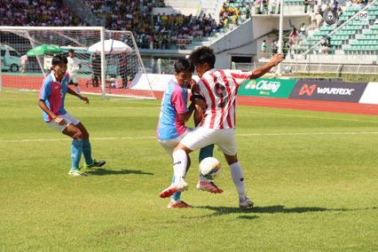 ประมวลภาพฟุตบอลจตุรมิตรสามัคคี ครั้งที่ 31 : อัสสัมชัญ 2-0 สวนกุหลาบวิทยาลัย