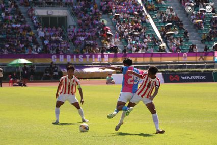 ประมวลภาพฟุตบอลจตุรมิตรสามัคคี ครั้งที่ 31 : อัสสัมชัญ 2-0 สวนกุหลาบวิทยาลัย