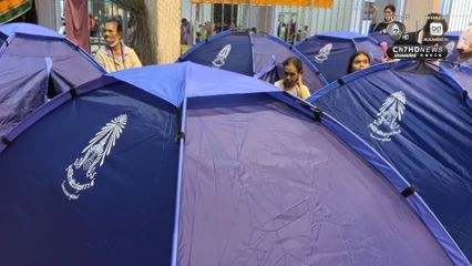 พระบาทสมเด็จพระเจ้าอยู่หัว ทรงพระกรุณาโปรดเกล้าโปรดกระหม่อมให้มูลนิธิราชประชานุเคราะห์ ในพระบรมราชูปถัมภ์ จัดส่งสิ่งของพระราชทานเครื่องอุปโภคบริโภค เพื่อนำไปช่วยเหลือผู้ประสบอุทกภัยในพื้นที่ภาคใต้ 