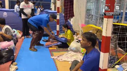 พระบาทสมเด็จพระเจ้าอยู่หัว ทรงพระกรุณาโปรดเกล้าโปรดกระหม่อมให้มูลนิธิราชประชานุเคราะห์ ในพระบรมราชูปถัมภ์ จัดส่งสิ่งของพระราชทานเครื่องอุปโภคบริโภค เพื่อนำไปช่วยเหลือผู้ประสบอุทกภัยในพื้นที่ภาคใต้ 