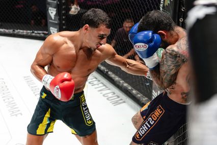 ONE ลุมพินี : คุ้ยประวัติ ฮาเวียร์ กัลเวซ ก่อนบู๊คิกบ็อกซิ่ง ลำน้ำมูลเล็ก ทีเด็ด99 ศึก ONE ลุมพินี 135