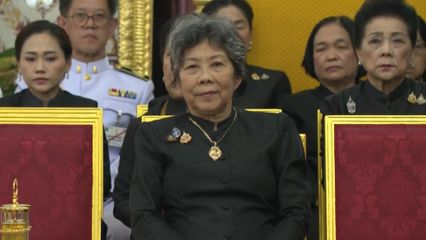 พระราชวงศ์ และองคมนตรี เป็นประธานในการบำเพ็ญพระราชกุศลถวายพระบรมศพ สมเด็จพระนางเจ้าสิริกิติ์ พระบรมราชินีนาถ พระบรมราชชนนีพันปีหลวง