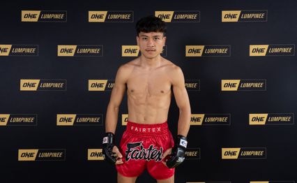 ONE ลุมพินี : จ้าวเสือใหญ่ ม.กรุงเทพธนบุรี โชว์ฟิตก่อนชน สามเอ ไก่ย่างห้าดาว ศึก ONE ลุมพินี 137