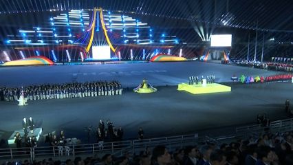 พระบาทสมเด็จพระเจ้าอยู่หัว และสมเด็จพระนางเจ้าฯ พระบรมราชินี ทรงเปิดการแข่งขันกีฬาซีเกมส์ ครั้งที่ 33 พุทธศักราช 2568