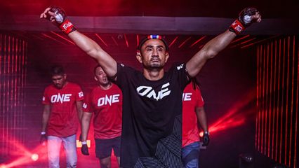 ONE ลุมพินี : สามเอ ไก่ย่างห้าดาว ชี้ จ้าวเสือใหญ่ ส.เดชะพันธ์ ลดรุ่นกระทบฟอร์มชก เล็งรับน้องให้ถึงใจ