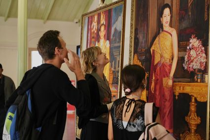 ม.ศิลปากร เปิดพื้นที่จัดแสดงกระบวนการบูรณะพระบรมฉายาสาทิสลักษณ์ โดยผู้เชี่ยวชาญ ณ ท้องพระโรงหอศิลป์ วังท่าพระ