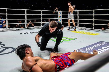 ONE ลุมพินี : อาลี เคลาต แกร่งดับห้าว “เพชรเขากระโดง”, “ซื่อสัตย์” ล้างตา “โชคปรีชา” สำเร็จ ในศึก ONE ลุมพินี 136