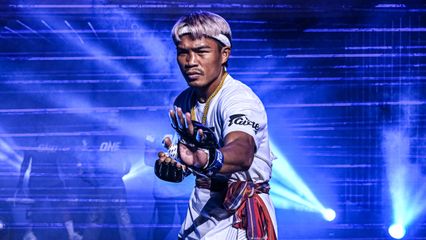 ONE ลุมพินี : ปตท. อภิชาติฟาร์ม เน้นไม่โดนเยอะ พร้อมแลกหมัด กุหลาบดำ สจ.เปี๊ยกอุทัย