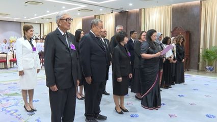 สมเด็จพระกนิษฐาธิราชเจ้า กรมสมเด็จพระเทพรัตนราชสุดา ฯ สยามบรมราชกุมารี พระราชทานพระราชวโรกาสให้ คณะบุคคล เฝ้าทูลละอองพระบาท