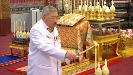 พระราชวงศ์ และองคมนตรี บำเพ็ญพระราชกุศลถวายพระบรมศพ สมเด็จพระนางเจ้าสิริกิติ์ พระบรมราชินีนาถ พระบรมราชชนนีพันปีหลวง
