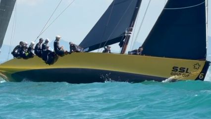 สมเด็จพระนางเจ้า ฯ พระบรมราชินี ทรงแข่งขันกีฬาเรือใบ ซีเกมส์ครั้งที่ 33 เป็นวันที่สอง เก็บคะแนนให้ทีมชาติไทยเป็นอันดับที่ 1 ของรายการอย่างต่อเนื่อง